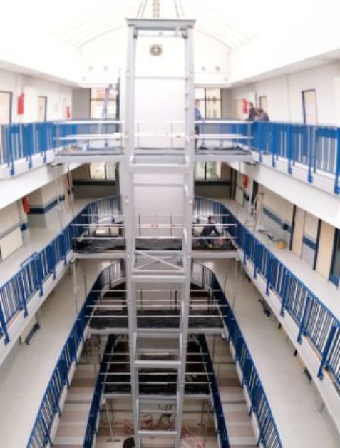 thermolaquage grand gabarit cage ascenseur